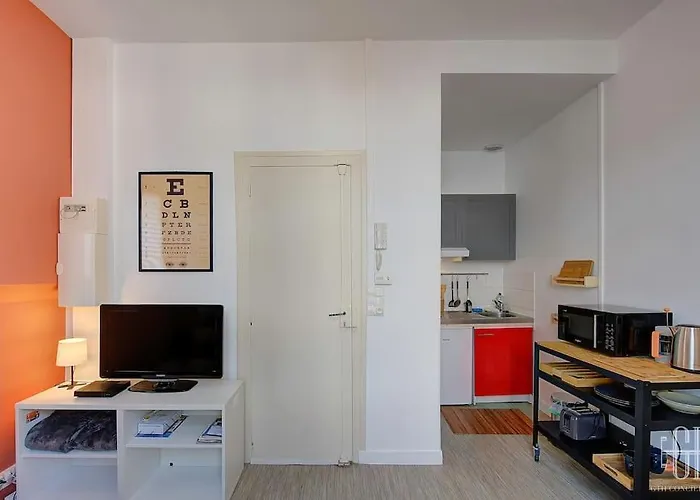 Апартаменты Le Mimosa - Place Des Halles Тур