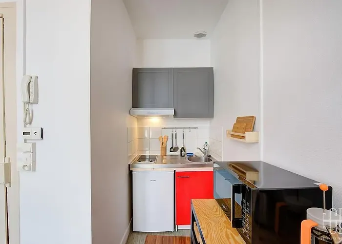 Le Mimosa - Place Des Halles