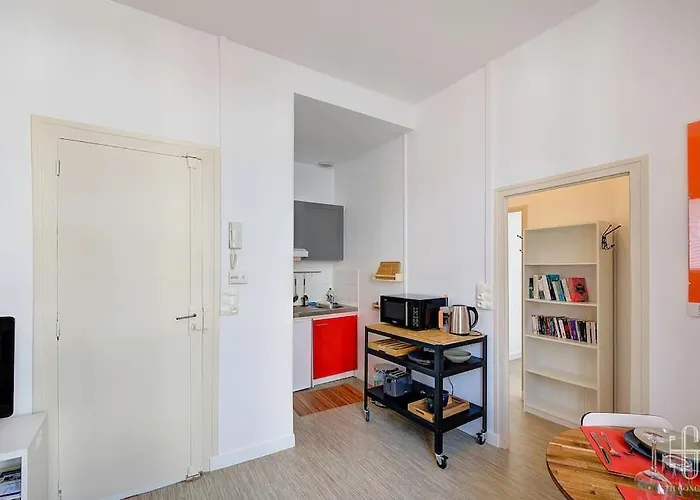 Апартаменты Le Mimosa - Place Des Halles *