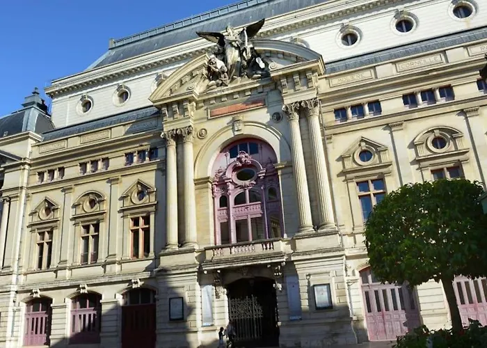 Апартаменты Le Mimosa - Place Des Halles